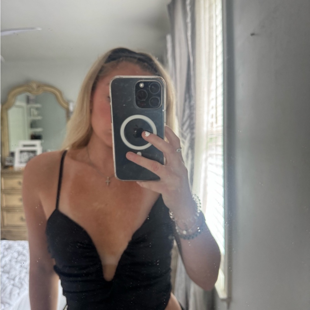 Sleek Black Crop Top with Modern Design